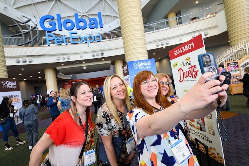 Selfies at Global Pet Expo